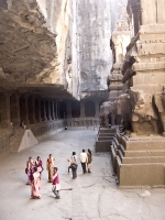 Ellora13